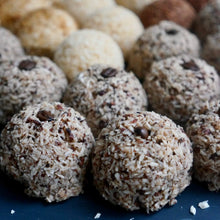 Load image into Gallery viewer, Mocha Macaroons