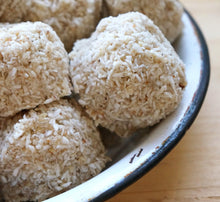 Load image into Gallery viewer, Vanilla Macaroons